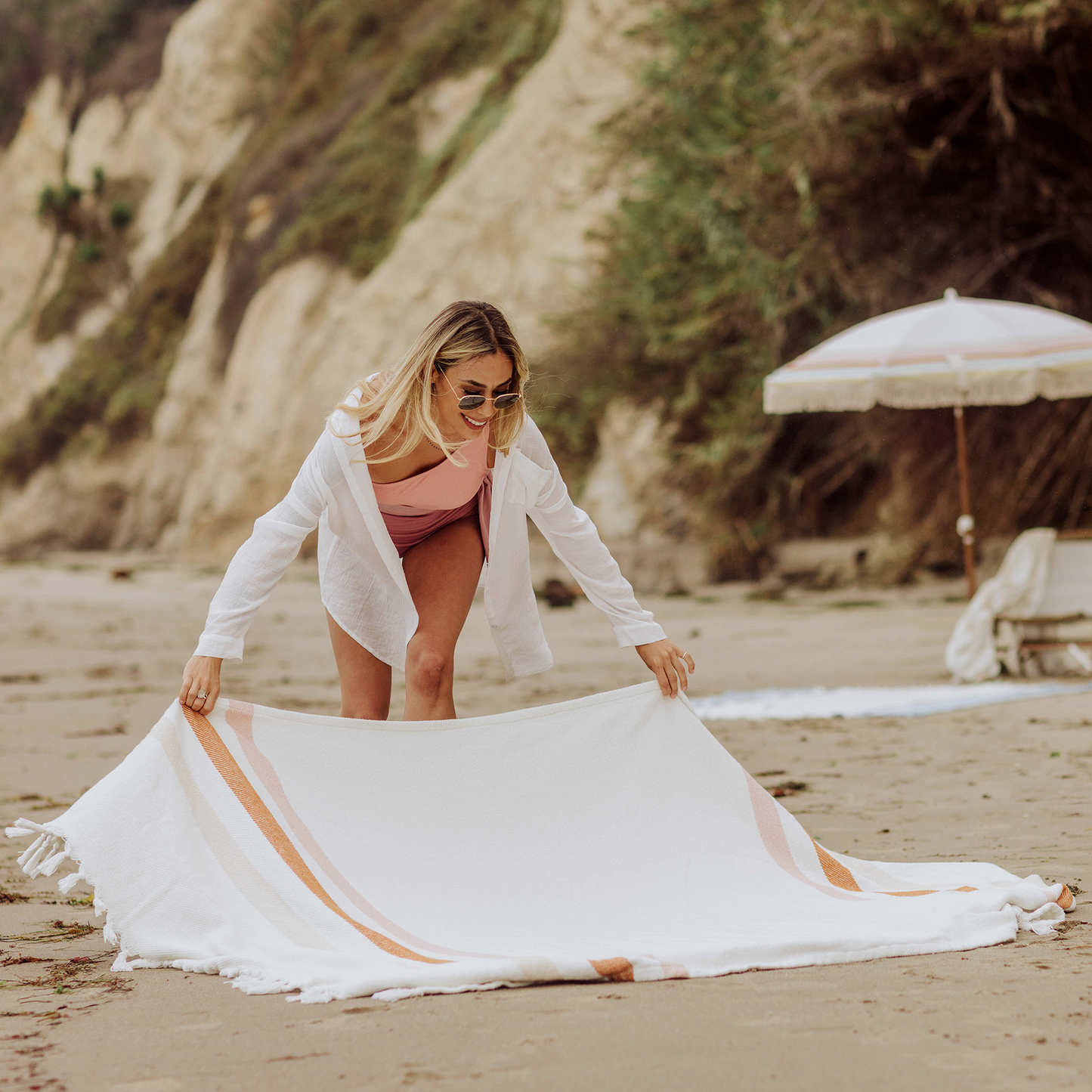 Beach blanket vs beach towel deals